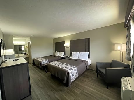Queen Room with Two Queen Beds - Non-Smoking