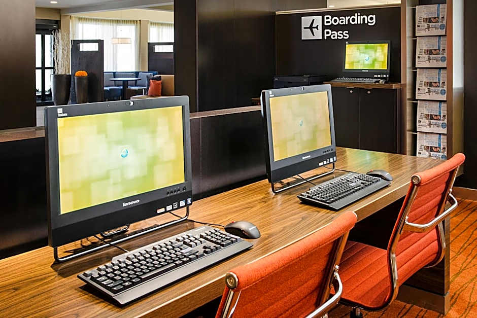 Courtyard by Marriott Charlotte Arrowood