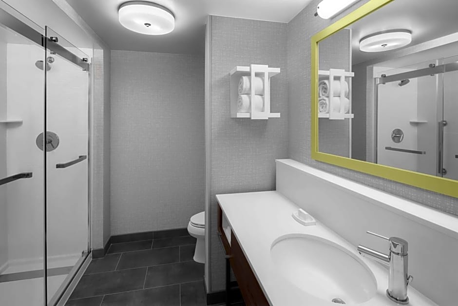Hampton Inn By Hilton And Suites Grand Rapids