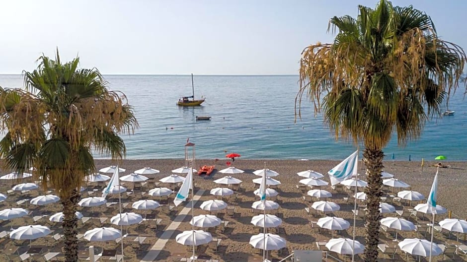 Albatros Beach Hotel