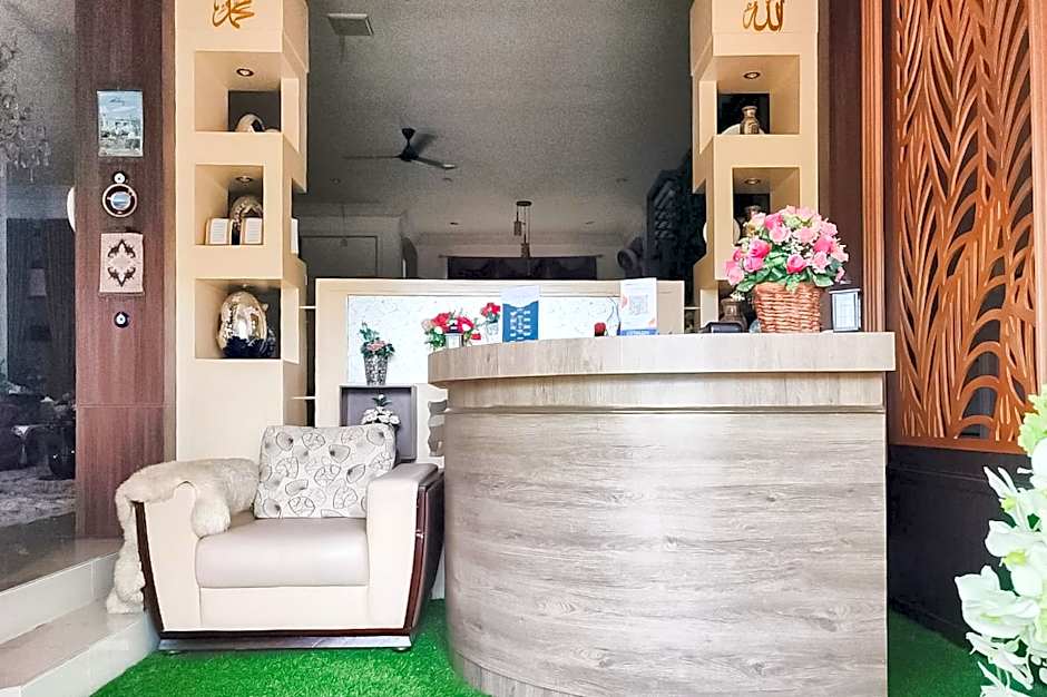 RedDoorz Syariah @ Chilla Guest House Padang