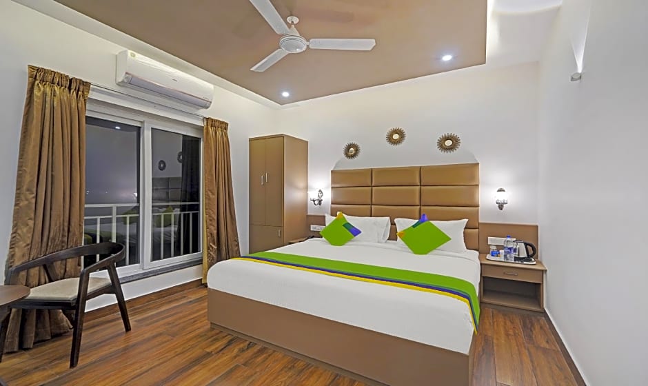 Treebo Premium Raffis' Andalusia Bay Way