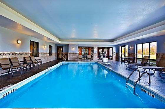 Holiday Inn Express & Suites Springfield By IHG