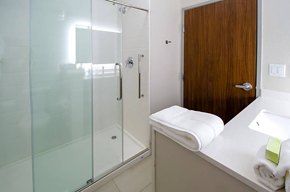Holiday Inn Express And Suites Taylor By IHG