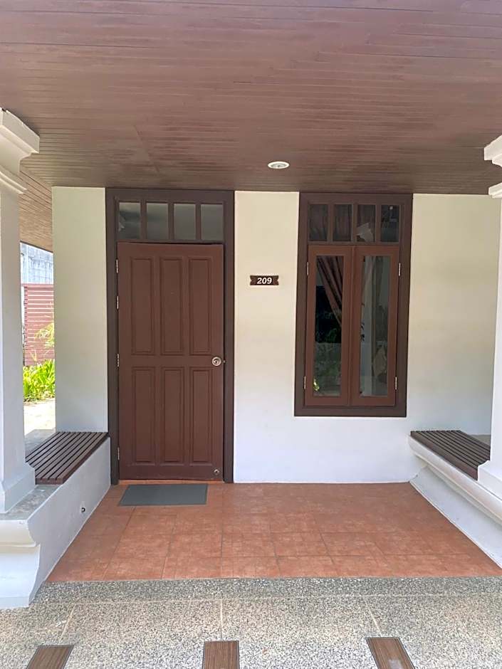 Photo 1 of 2 of Deluxe Villa
