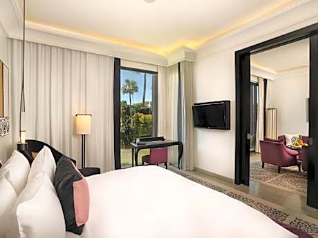 Suite Diyafa with garden terrace