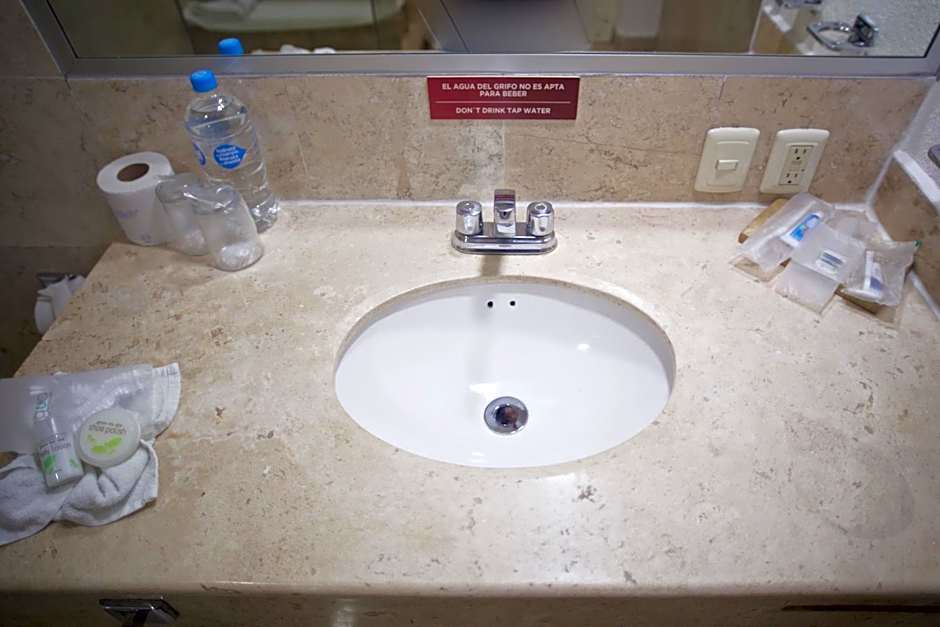 Days Inn by Wyndham Tuxtepec