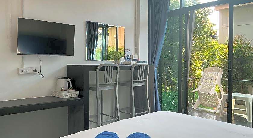 Loma Place Hotel