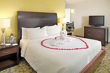 King Room - Hearing Accessible