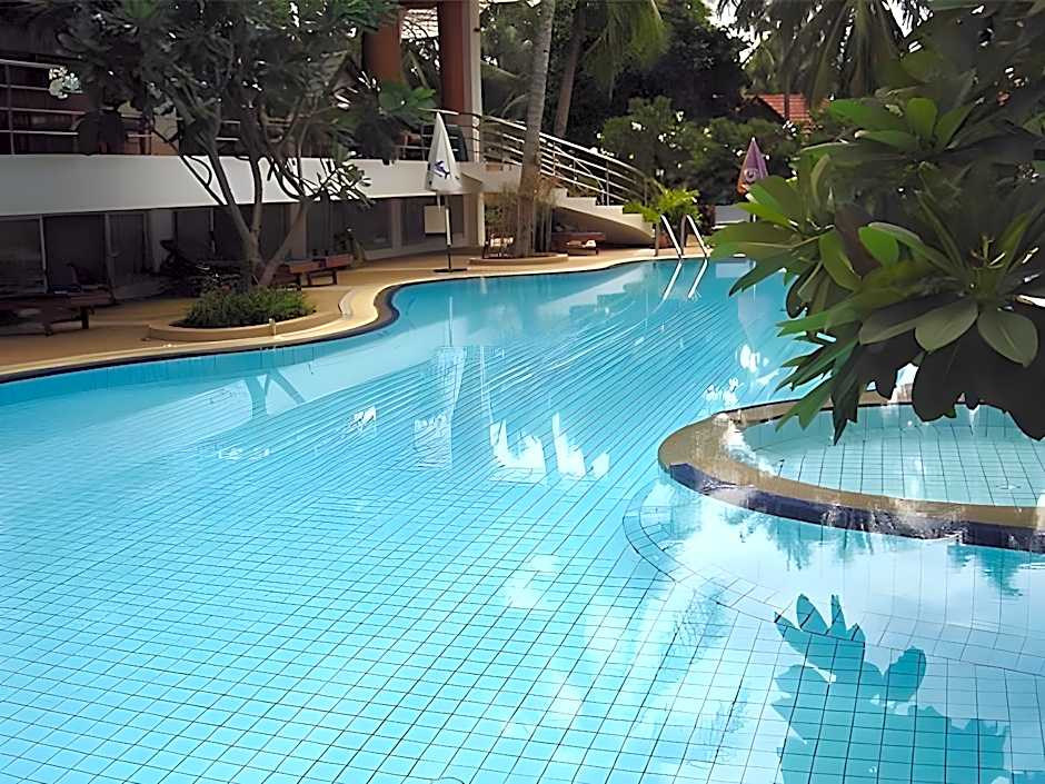 Samui First House Hotel