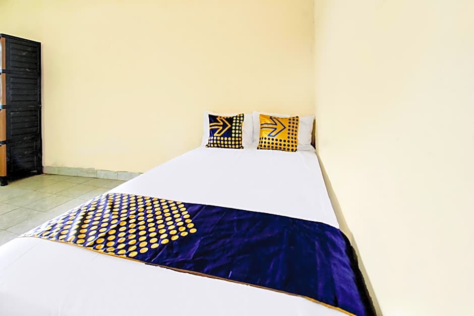 OYO Life 93256 Kos Meninting