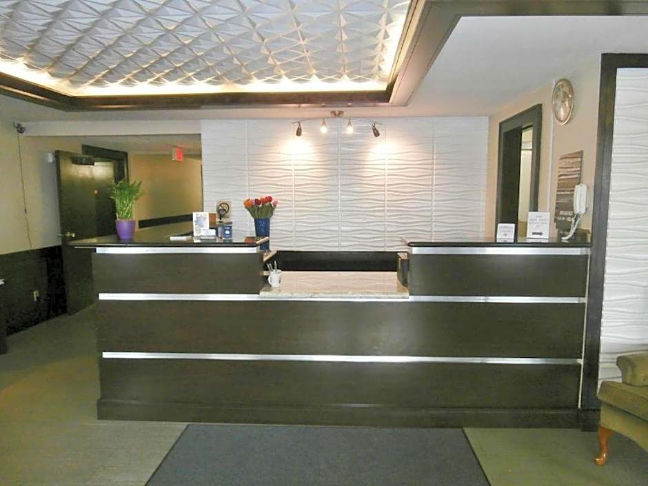 Americas Best Value Inn & Suites Thief River Falls