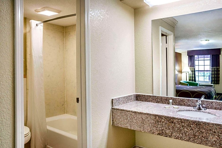 Super 8 by Wyndham Houston West Katy