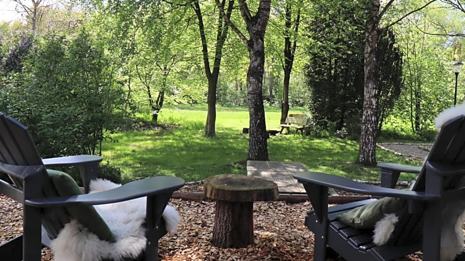 Inn The Woods - Private Stay