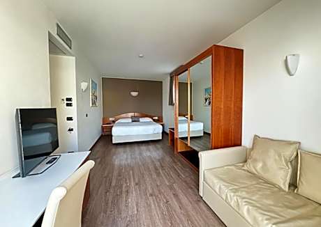 Double Room with Pool View