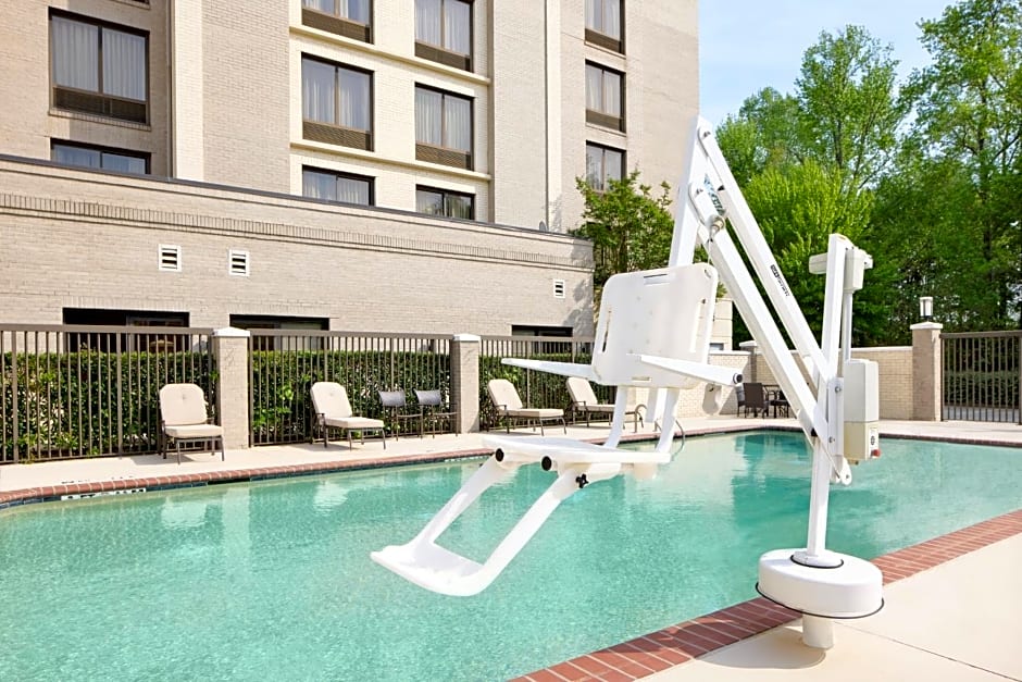 Holiday Inn Express & Suites Alpharetta