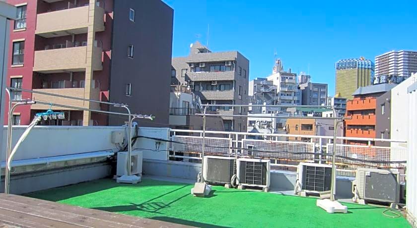 Nomad Hostel East