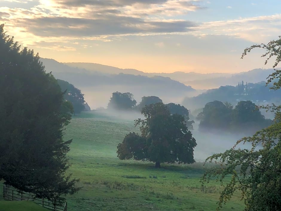 Florence Nightingale Suites At Lea Hurst