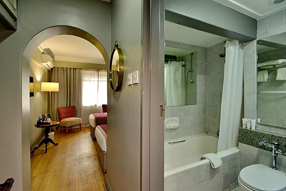 Cresta Jameson Hotel