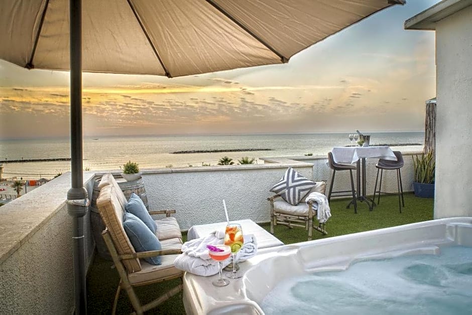 Photo 1 of 73 of Dream Beach 98 Hotel And Spa - Affordable Seaside Choice 2026