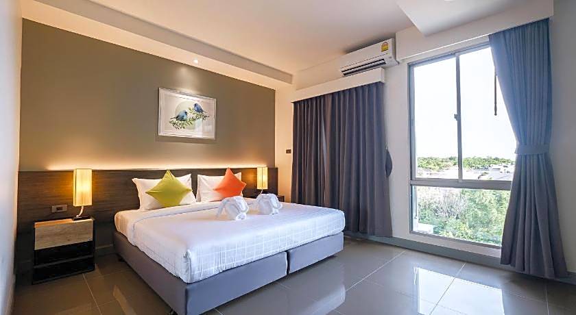 Clover Hotel Hatyai (SHA Extra Plus)