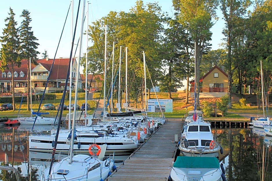 Domki w porcie Zielony Gaj