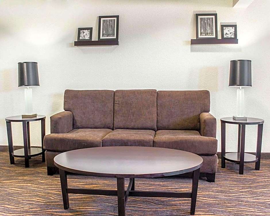 Sleep Inn & Suites Spring Lake - Fayetteville near Fort Bragg