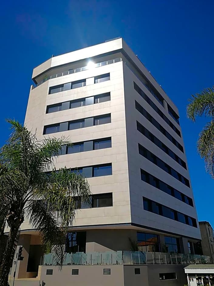 Lamaraz Hotels