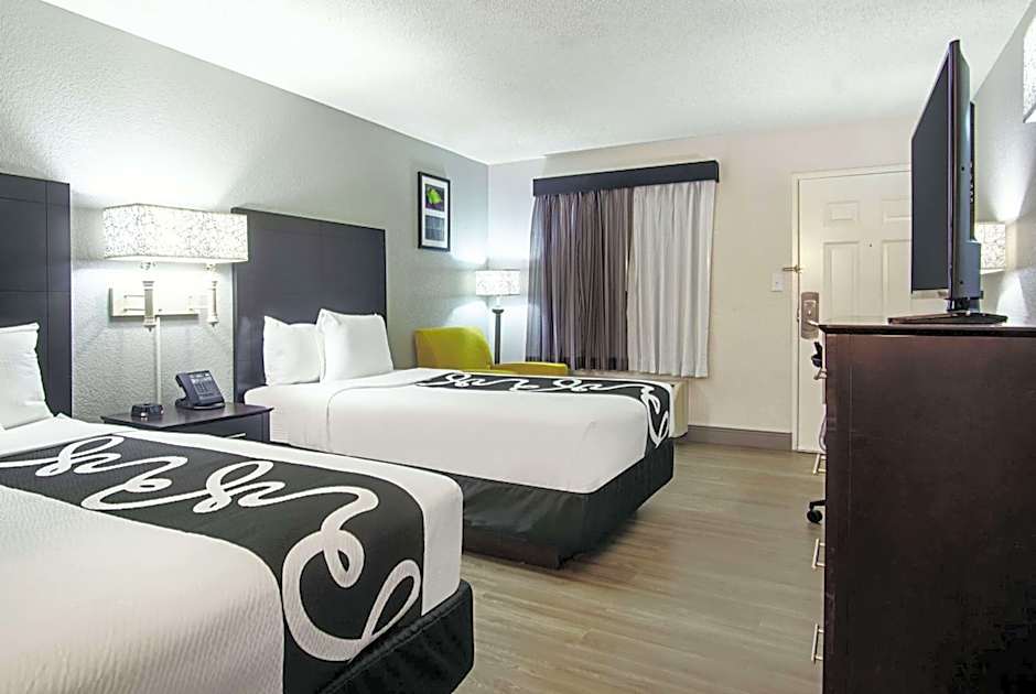 La Quinta Inn & Suites by Wyndham West Palm Beach - Florida Turn