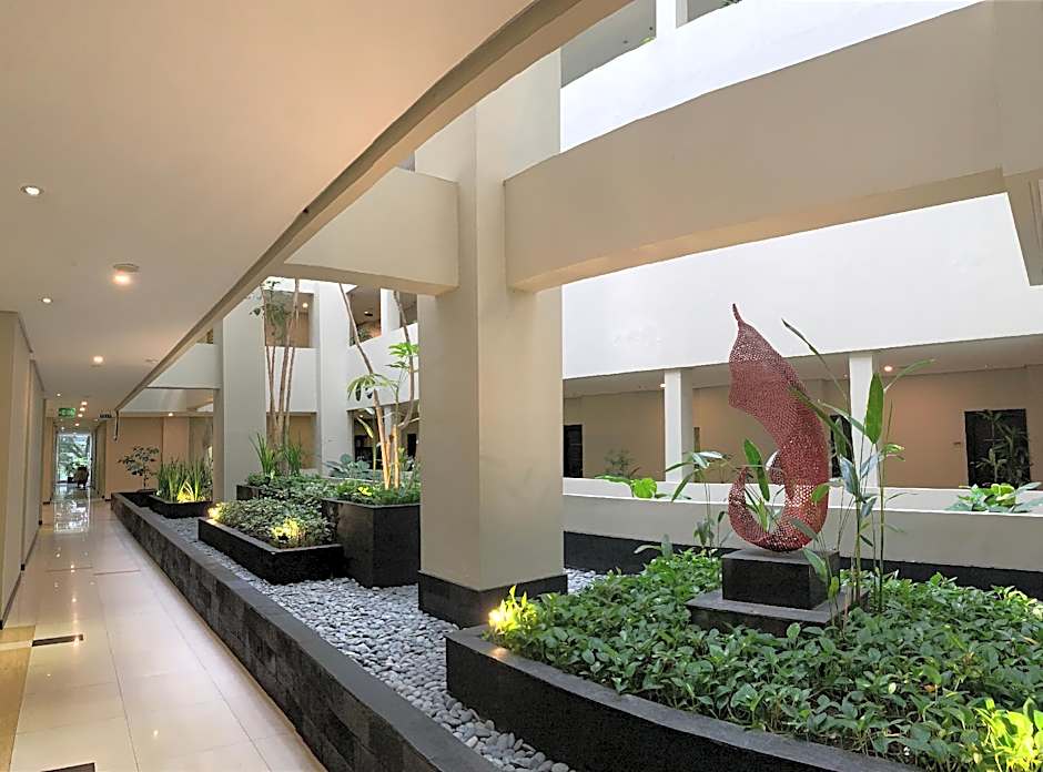 SAVANA HOTEL & CONVENTION MALANG