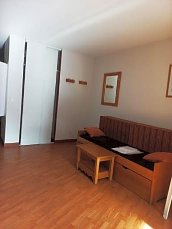 Duplex Two-Bedrooms Apartment Mountain Corner (8 pax)  - Room Only