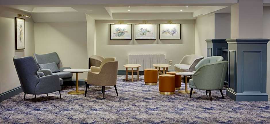 Hilton Cobham