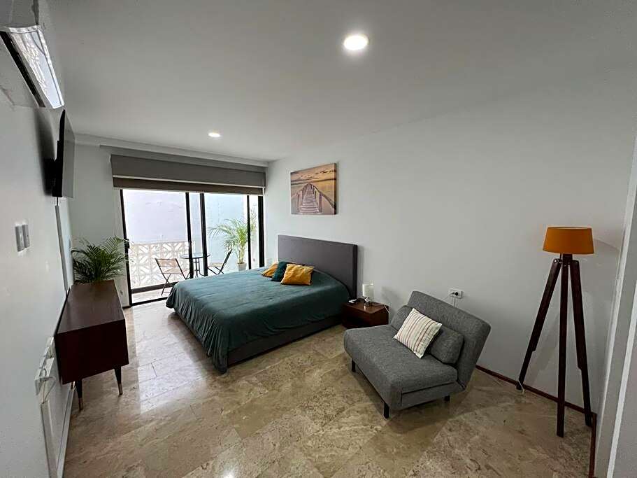 406 Cozy Studio Walking distance to 5th Av