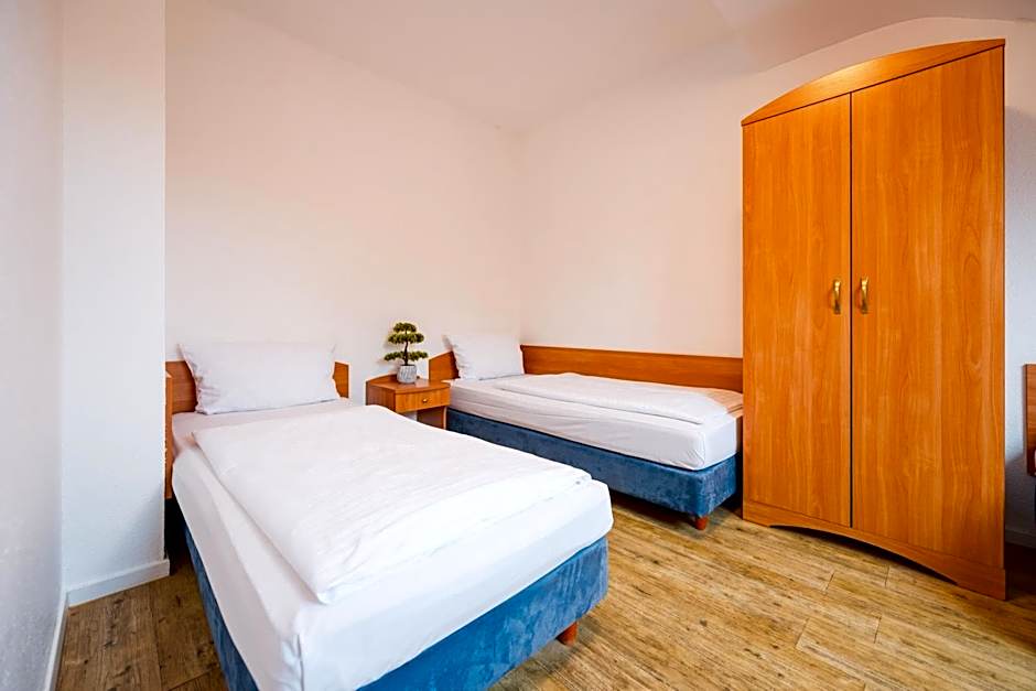 Admiral Hotel