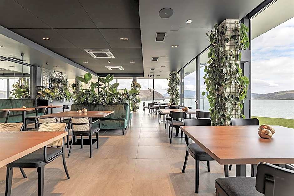 Heron Live Hotel Marina & SPA