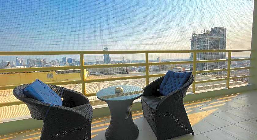 View Talay 6 by Pat 42