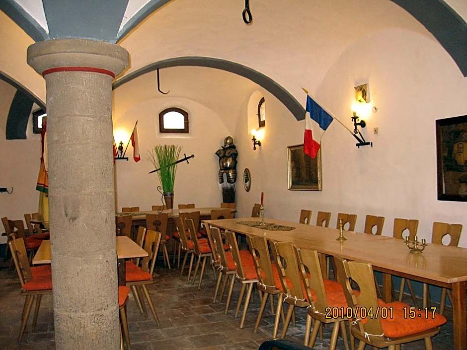 Alte Poststation Goldener Hirsch