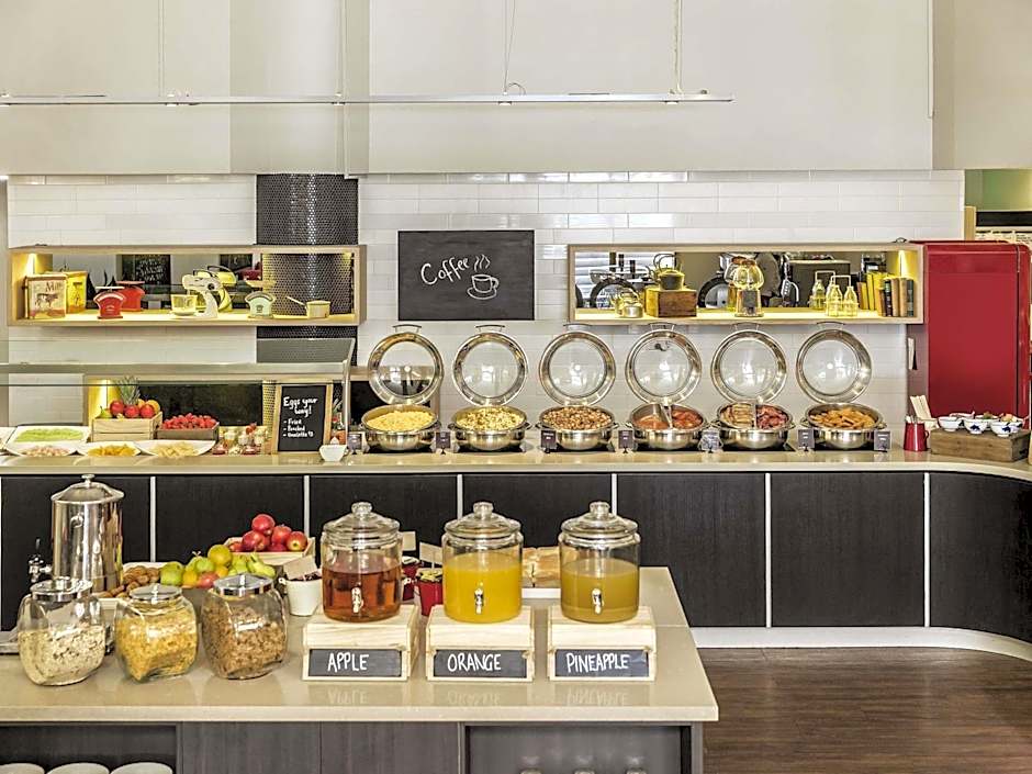 ibis Melbourne Hotel and Apartments