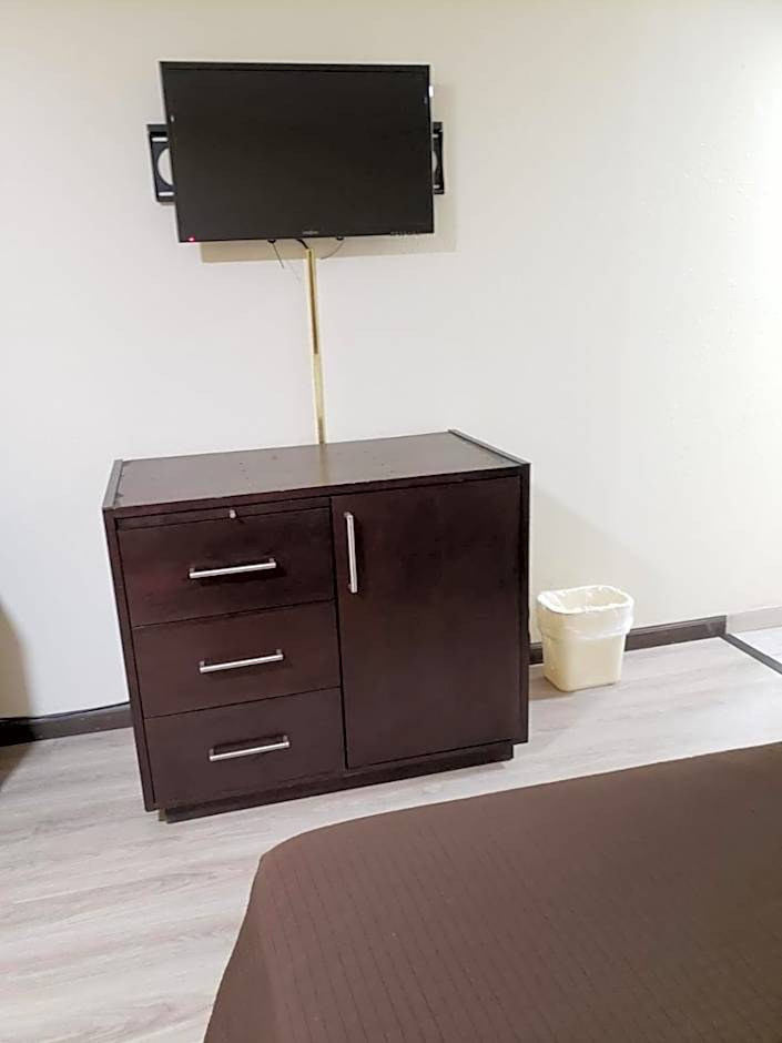 Value Inn & Suites Salina
