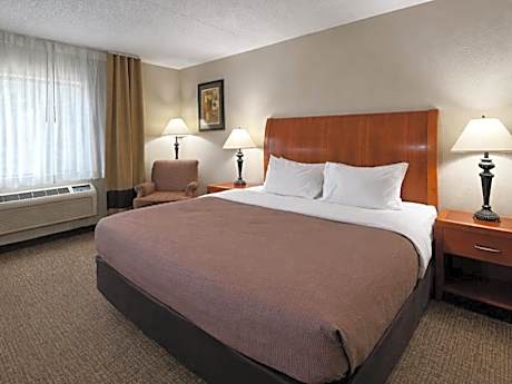 King Room with Spa Bath
