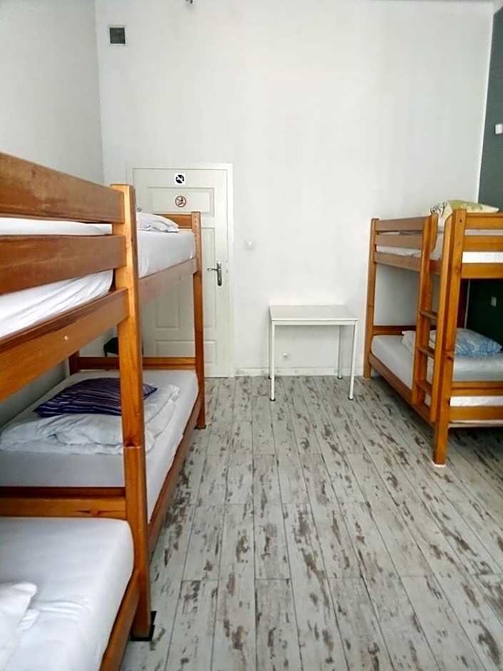 Chmielna 5 Rooms & Apartments