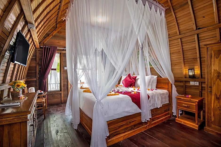 Santen Beach Bungalows