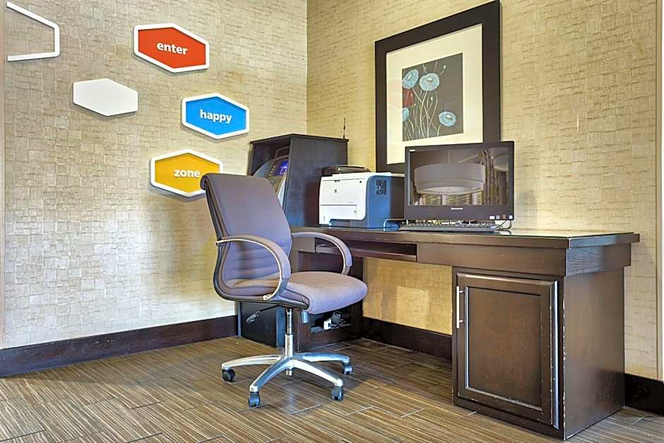 Hampton Inn By Hilton Norfolk-Naval Base