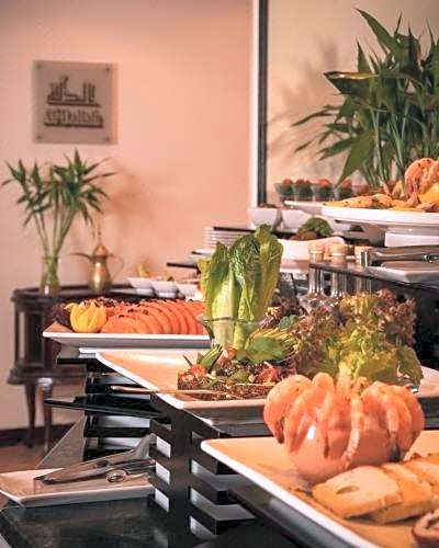 Inn & Go Kuwait Plaza