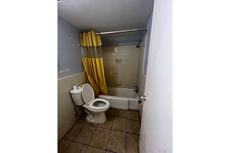 Washington Motel by OYO