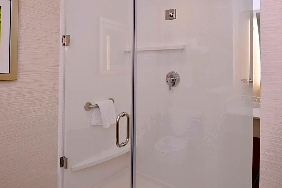 Fairfield Inn & Suites by Marriott Plymouth White Mountains