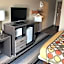 Super 8 by Wyndham Milwaukee Airport