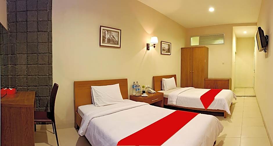 Collection O Pasteur Near Paris Van Java Mall Formerly Sweet Karina