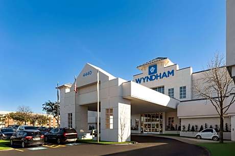 Wyndham DFW Airport