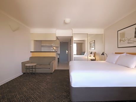 Studio King or Twin Harbour View